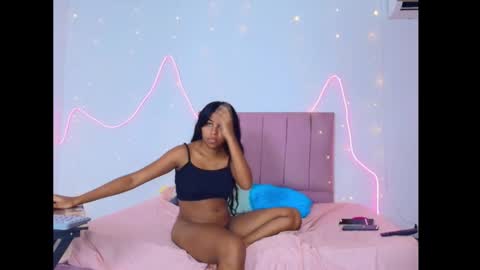 lola_lustrum online show from June 11, 2026, 2:37 pm