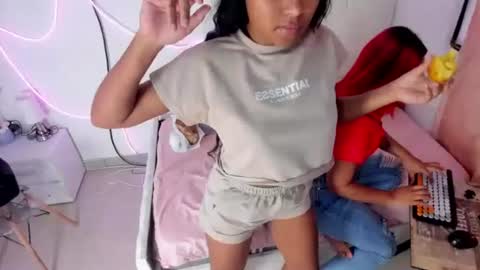 lola_lustrum online show from June 14, 2026, 3:25 pm