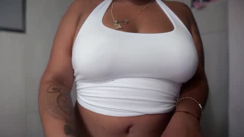 Snapshot of lola_luxe11 chatting on September 9, 2025, 2:00 am lola_luxe11 online show from September 9, 2025, 2:00 am