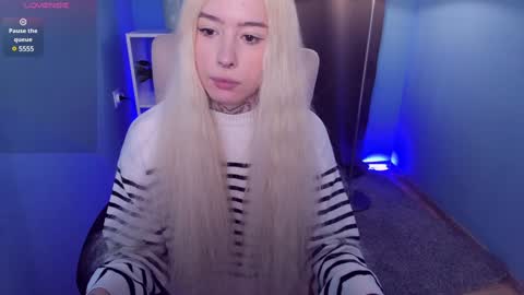 Lola online show from February 2, 2025, 12:46 pm