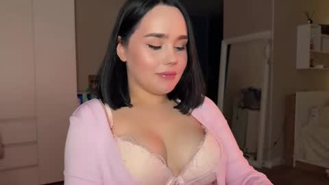 Snapshot of lola_razee chatting on July 24, 2026, 10:30 pm lola_razee online show from July 24, 2026, 10:30 pm