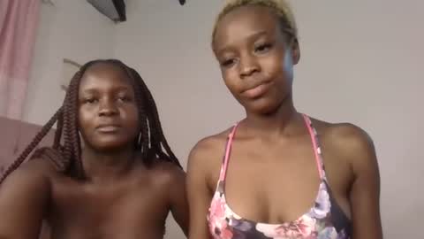 Lola online show from July 16, 2026, 2:56 pm