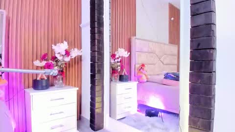 Lola Angel online show from March 21, 2026, 8:01 pm