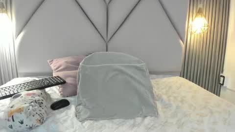Snapshot of lolabunnysc chatting on June 5, 2026, 12:33 pm lolabunnysc online show from June 5, 2026, 12:33 pm