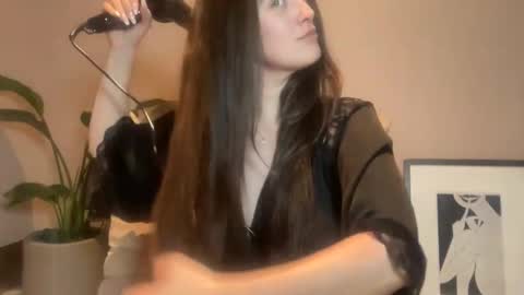 Frt Pr1ncess online show from October 14, 2025, 5:25 pm