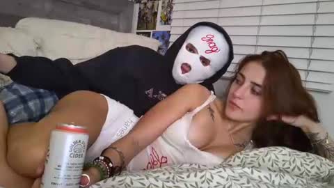 Lola Quinn Hart online show from October 31, 2025, 6:47 am