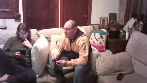 LOLA HUESO y ERIC online show from February 19, 2025, 6:10 pm