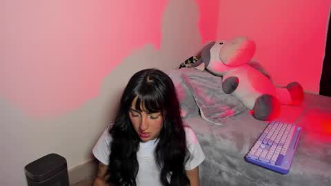 Snapshot of lolaleah_ chatting on March 6, 2026, 8:55 am Lola online show from March 6, 2026, 8:55 am
