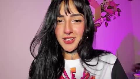 Snapshot of lolaleah_ chatting on March 10, 2026, 7:24 am Lola online show from March 10, 2026, 7:24 am