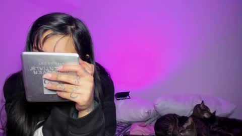 Lola online show from June 15, 2026, 6:26 am