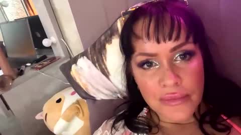 Snapshot of lolaley2 chatting on October 13, 2025, 8:47 am Lolaley2 online show from October 13, 2025, 8:47 am