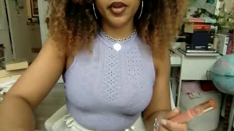 Lola Lustful online show from May 22, 2026, 2:01 pm