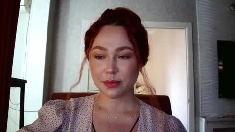 Lola online show from September 22, 2025, 10:50 am