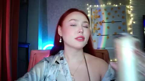 Lola online show from October 24, 2025, 1:07 pm