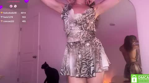 Lola 3 online show from May 15, 2026, 11:12 pm