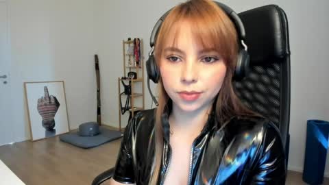 Lola doll online show from April 3, 2026, 10:46 am