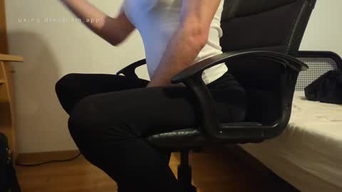 Lola online show from June 1, 2026, 3:03 pm