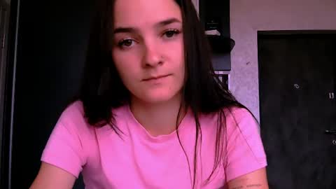 Snapshot of lole_di chatting on July 4, 2026, 5:08 pm lole_di online show from July 4, 2026, 5:08 pm