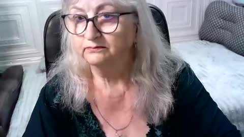 LolkaAlyss online show from June 4, 2026, 7:09 pm