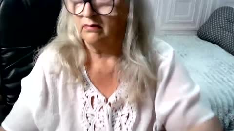 LolkaAlyss online show from July 26, 2026, 10:27 pm
