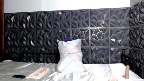 Snapshot of lolla_sexxibunny chatting on February 20, 2025, 1:51 pm Pretty Janne 3 online show from February 20, 2025, 1:51 pm