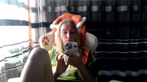 Lisa online show from July 28, 2026, 12:48 pm