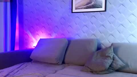 Alex online show from November 7, 2025, 7:36 pm