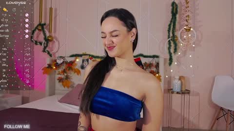 Snapshot of lolly_neal chatting on December 26, 2024, 5:04 am Lolly online show from December 26, 2024, 5:04 am