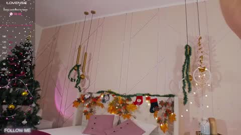 Snapshot of lolly_neal chatting on January 3, 2025, 11:14 am Lolly online show from January 3, 2025, 11:14 am