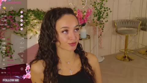 Snapshot of lolly_neal chatting on September 20, 2025, 4:57 am Lolly online show from September 20, 2025, 4:57 am