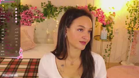 Snapshot of lolly_neal chatting on October 15, 2025, 5:07 am Lolly online show from October 15, 2025, 5:07 am