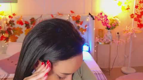 Snapshot of lolly_neal chatting on November 11, 2025, 4:56 am Lolly online show from November 11, 2025, 4:56 am