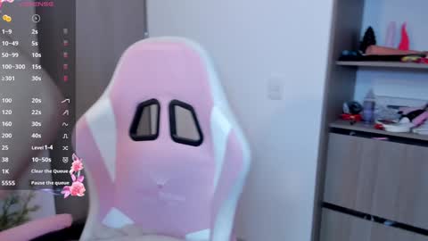 Snapshot of lollypetitte_ chatting on December 27, 2024, 10:05 pm Lolly online show from December 27, 2024, 10:05 pm