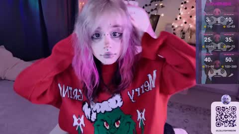 Snapshot of lollyshy__ chatting on December 26, 2024, 8:00 pm Lolly online show from December 26, 2024, 8:00 pm