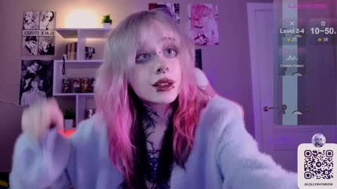 Snapshot of lollyshy__ chatting on February 2, 2025, 12:09 am Lolly online show from February 2, 2025, 12:09 am