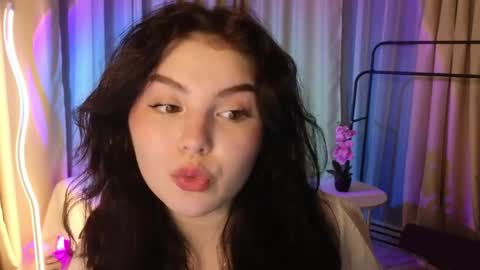 Snapshot of lollyy_pop chatting on June 6, 2026, 1:32 am lollyy_pop online show from June 6, 2026, 1:32 am