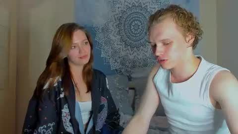 Snapshot of lolnoillimsary chatting on July 2, 2026, 8:37 pm Nelis online show from July 2, 2026, 8:37 pm