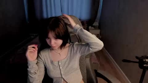 Snapshot of loly_cuttie chatting on May 28, 2026, 1:14 am Loly online show from May 28, 2026, 1:14 am