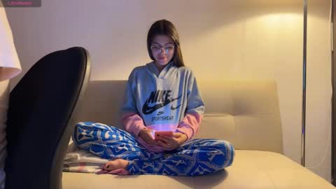 Snapshot of loly_pop_1 chatting on September 17, 2025, 6:37 am loly pop 1 online show from September 17, 2025, 6:37 am