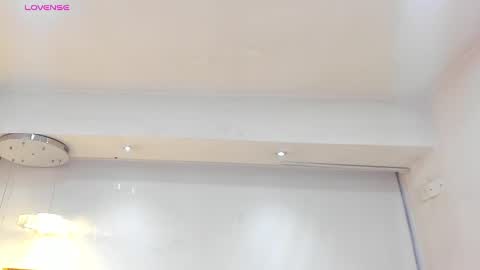 Loly online show from February 26, 2025, 10:53 pm