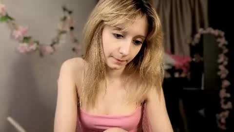 Snapshot of lonadevelle chatting on July 19, 2026, 6:33 pm Sane online show from July 19, 2026, 6:33 pm
