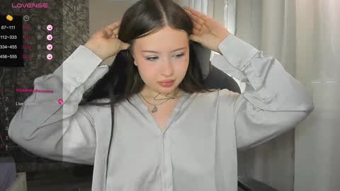 Snapshot of lonalye chatting on January 8, 2025, 11:43 am lona online show from January 8, 2025, 11:43 am