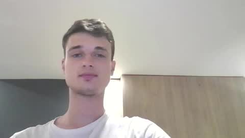 Snapshot of london_tomy chatting on October 2, 2025, 2:29 am london_tomy online show from October 2, 2025, 2:29 am