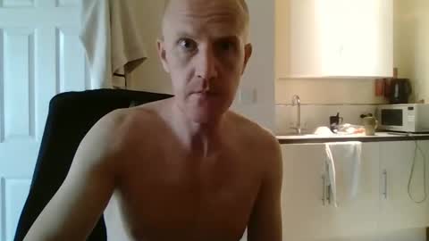 londonerg online show from September 24, 2025, 10:29 am