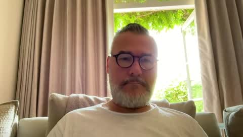 EnglishBear online show from June 23, 2026, 10:57 am
