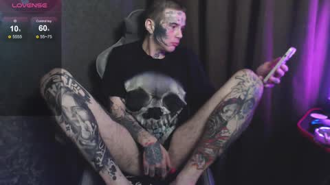 Snapshot of lone1ycrystal chatting on January 8, 2025, 5:37 pm Chris online show from January 8, 2025, 5:37 pm