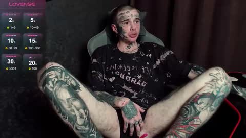 Snapshot of lone1ycrystal chatting on October 17, 2025, 9:17 pm Chris online show from October 17, 2025, 9:17 pm