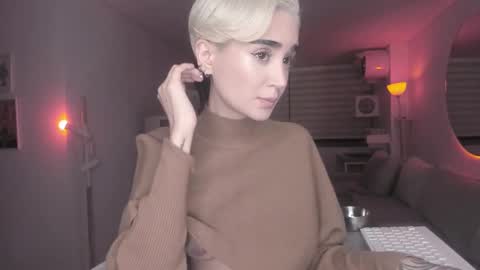 SABRINA online show from February 10, 2025, 11:45 pm