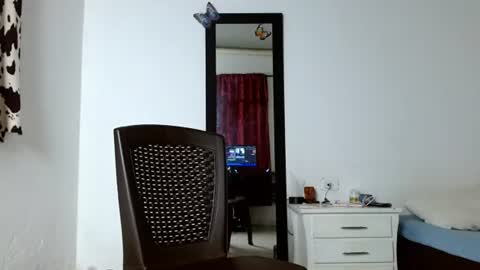lonelydick2002 online show from July 29, 2026, 6:44 am