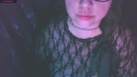Snapshot of lonelyhousewifemilf chatting on May 29, 2026, 9:40 am lonelymilfy online show from May 29, 2026, 9:40 am